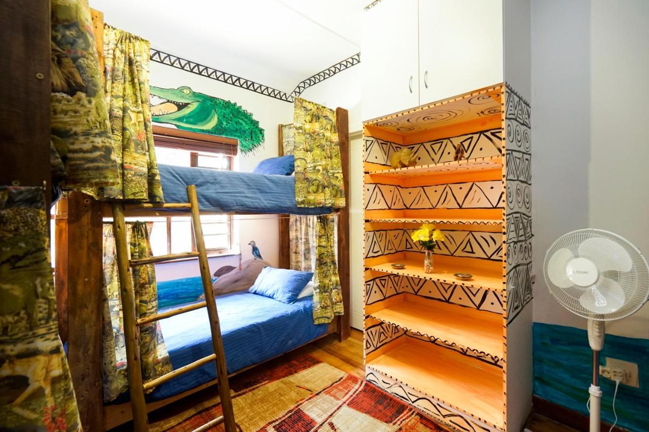 Khululekani - Durban Rasta Hide Out Backpackers Bagian luar foto